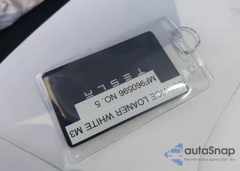 2021 Tesla Model 3 Long Range Dual Motor All-Wheel Drive z USA, uszkodzony, nr VIN 5YJ3E1EB5MF960596